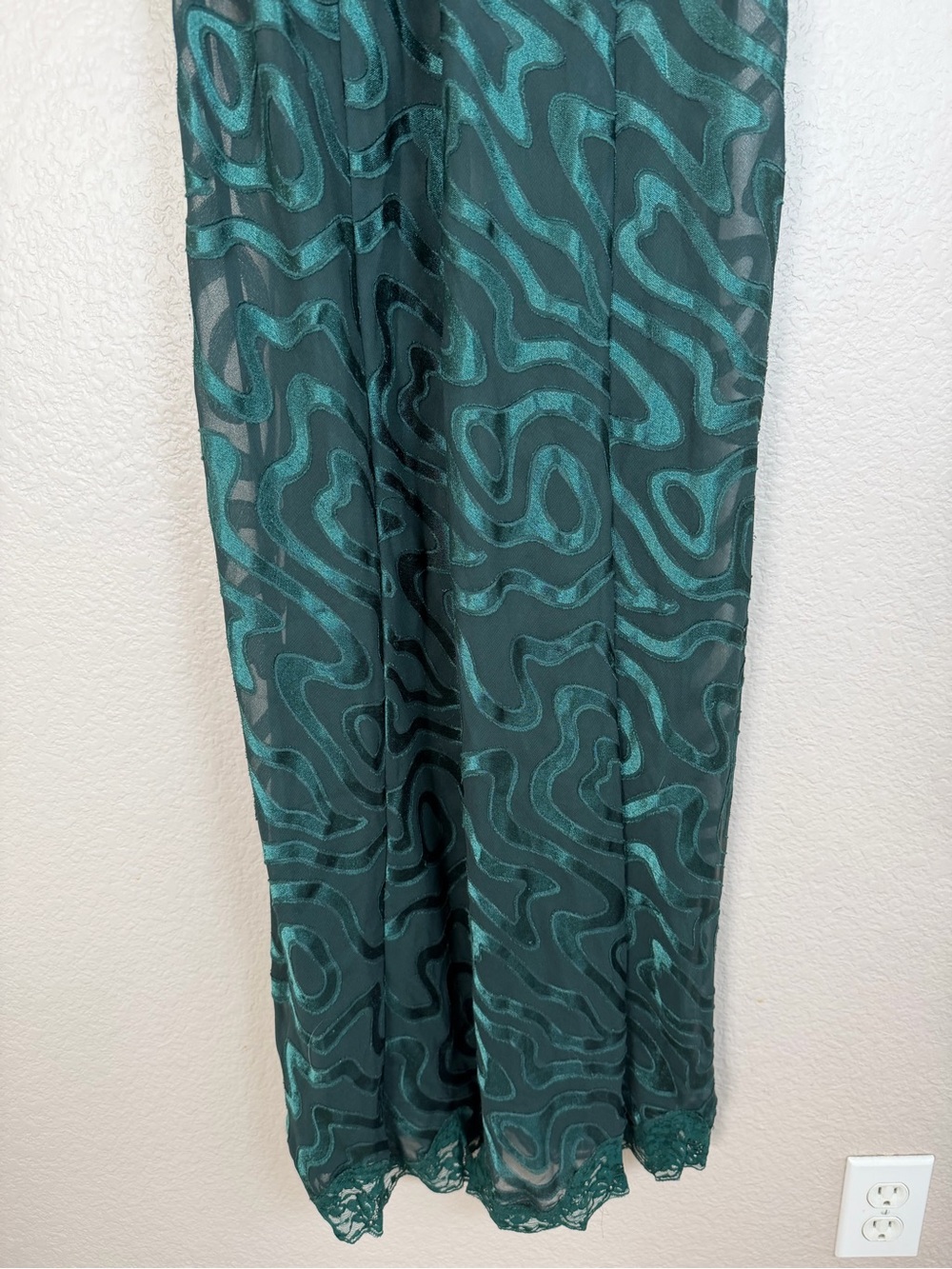 Vintage Victoria’s Secret Green Velvet Burnout Maxi Slip Nightgown 90’s Large - Picture 8 of 13